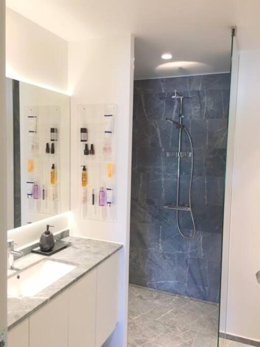 Bo Med Stil Og Udsigt Til Aarhus Lystbadehavn Apartment Bagian luar foto