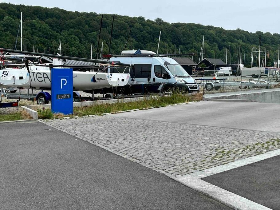 Bo Med Stil Og Udsigt Til Aarhus Lystbadehavn Apartment Bagian luar foto